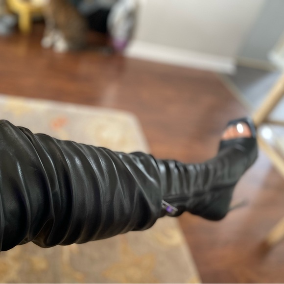 Thigh high open toe boots 8 - Picture 9 of 11